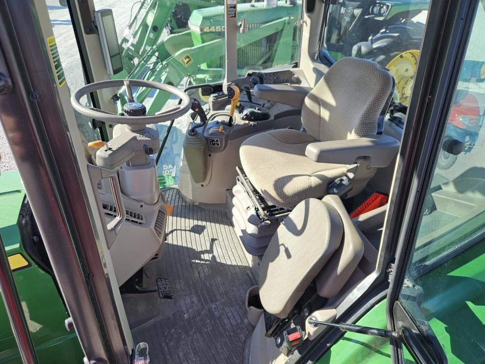 Image for 2023 John Deere 6130M