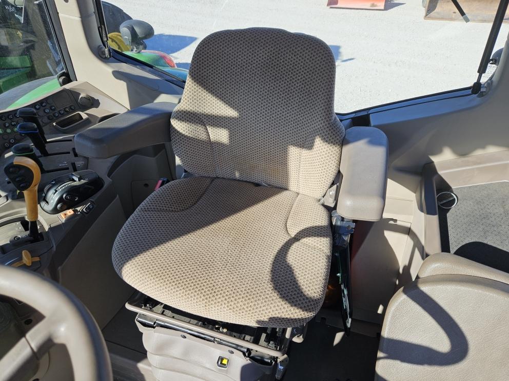 Image for 2023 John Deere 6130M