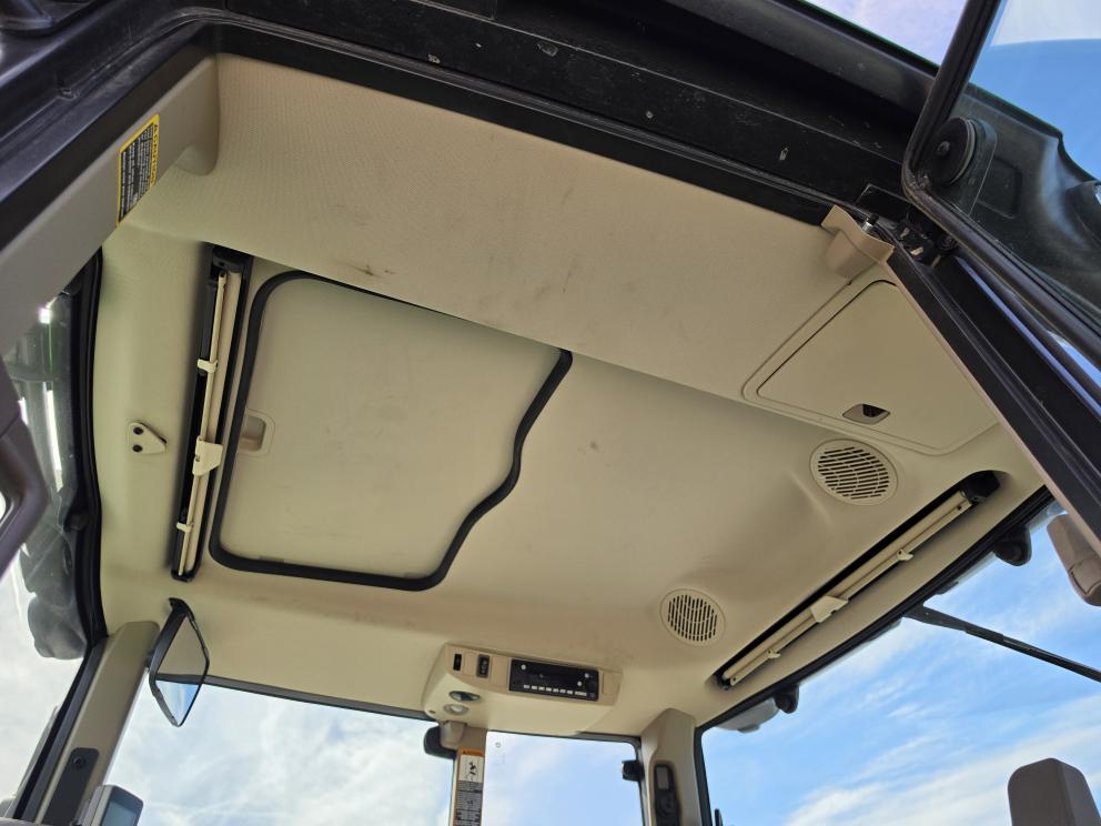 Image for 2023 John Deere 6130M