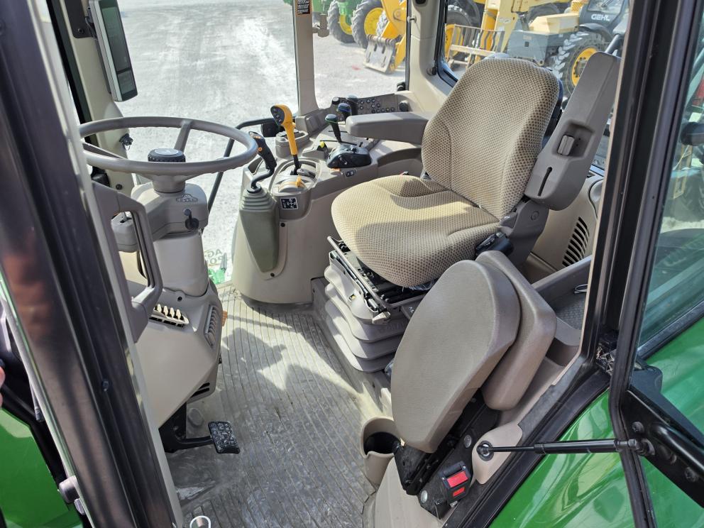 Image for 2023 John Deere 6130M