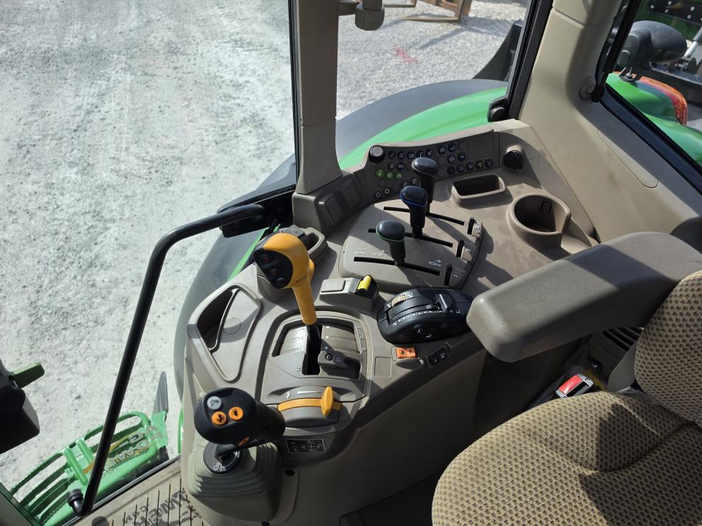 Image for 2023 John Deere 6130M