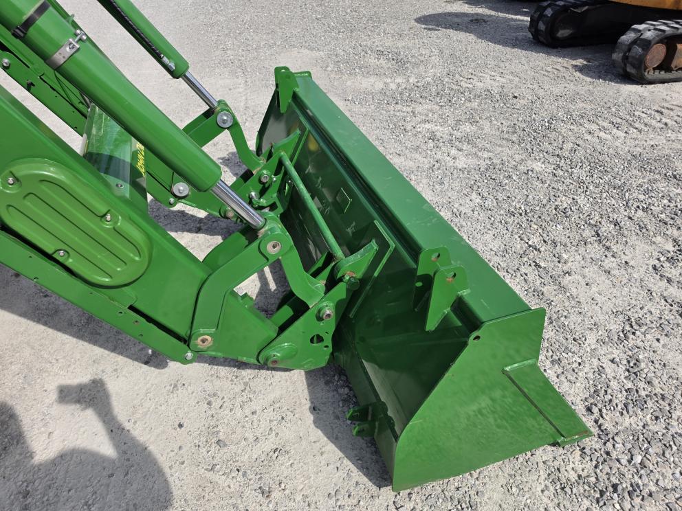 Image for 2023 John Deere 6130M