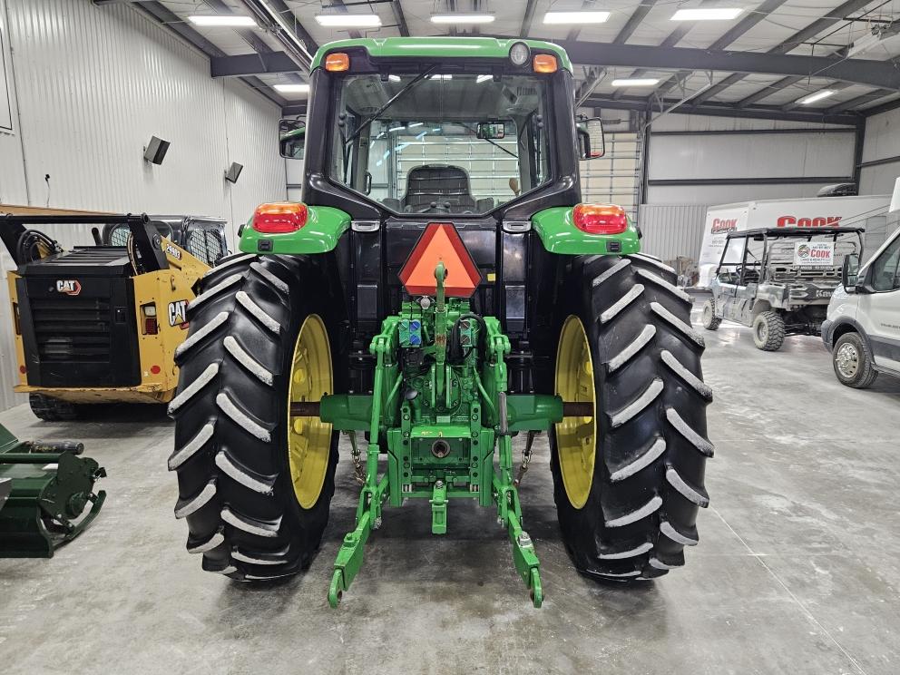 Image for 2020 John Deere 6145M
