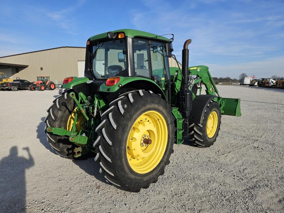 Image for 2020 John Deere 6145M