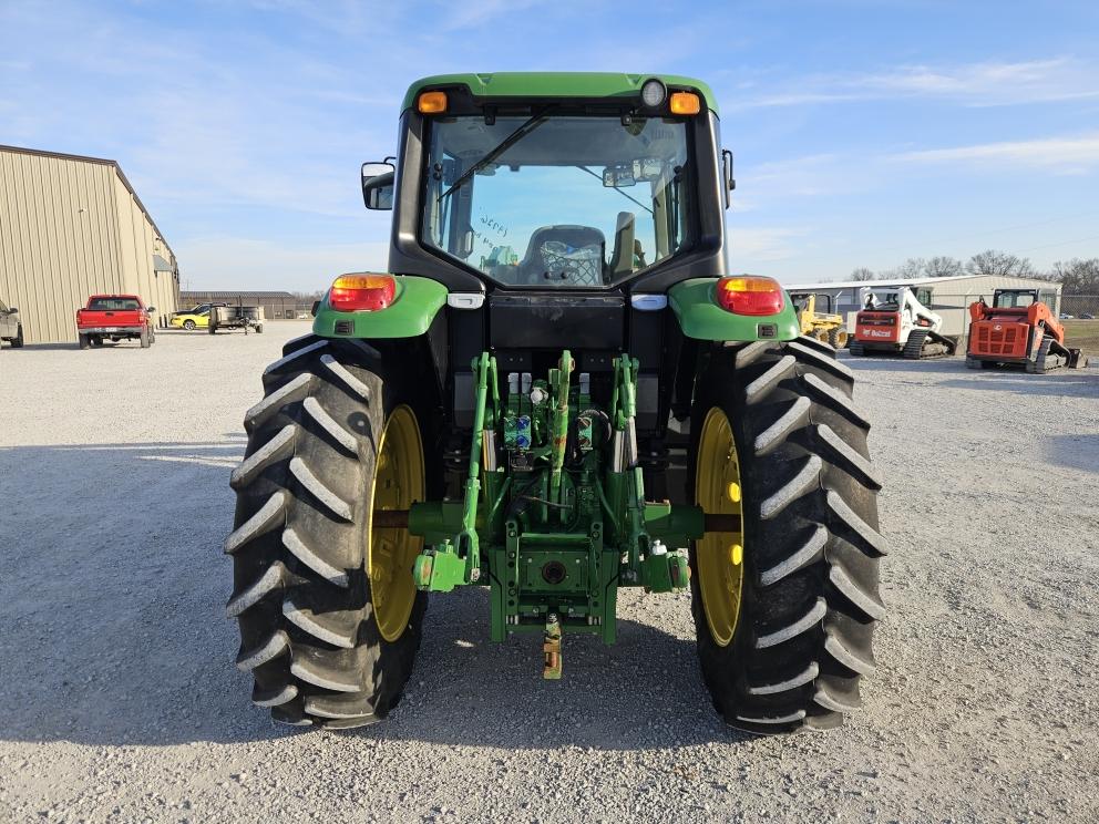 Image for 2020 John Deere 6145M