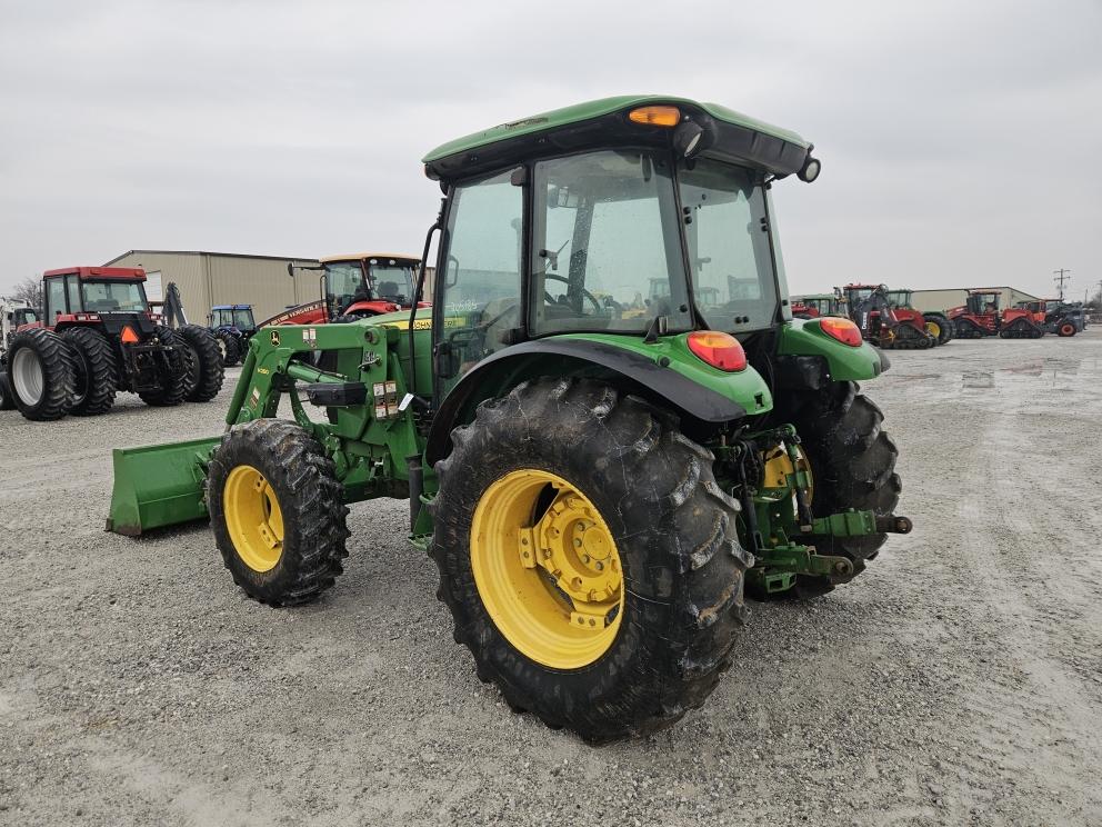 Image for 2014 John Deere 5100E