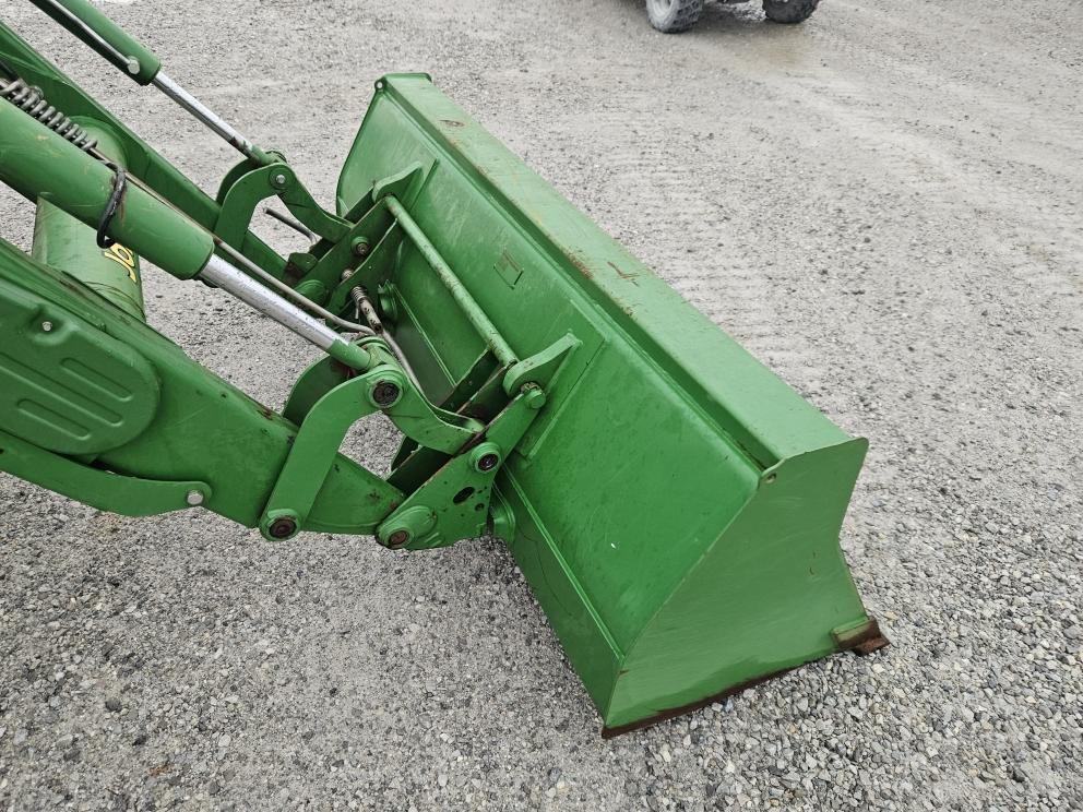 Image for 2014 John Deere 5100E