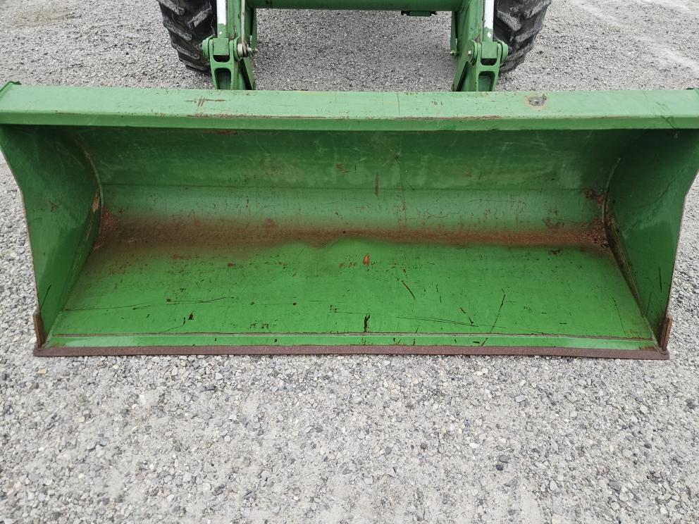 Image for 2014 John Deere 5100E