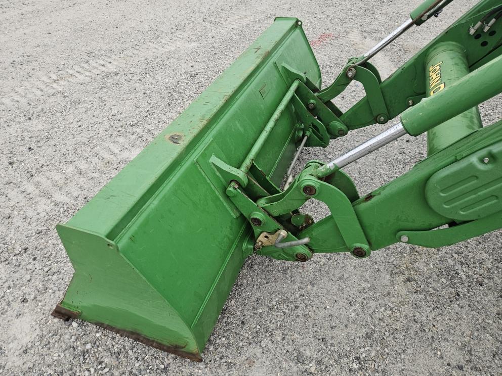 Image for 2014 John Deere 5100E