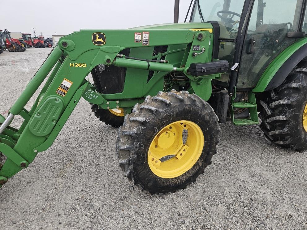 Image for 2014 John Deere 5100E