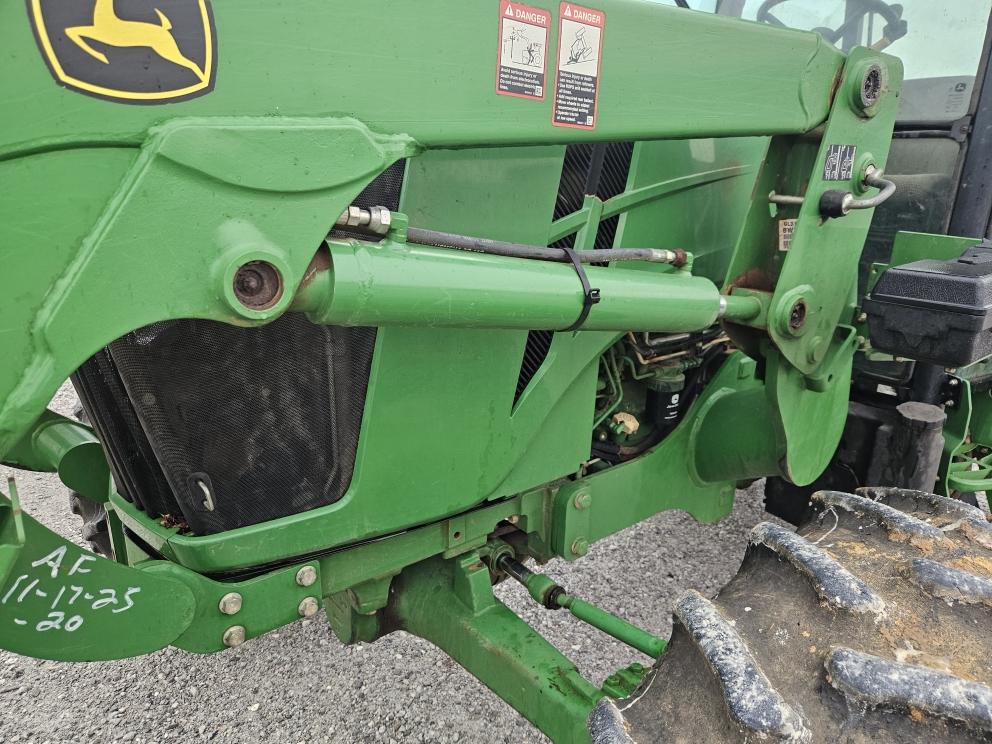 Image for 2014 John Deere 5100E