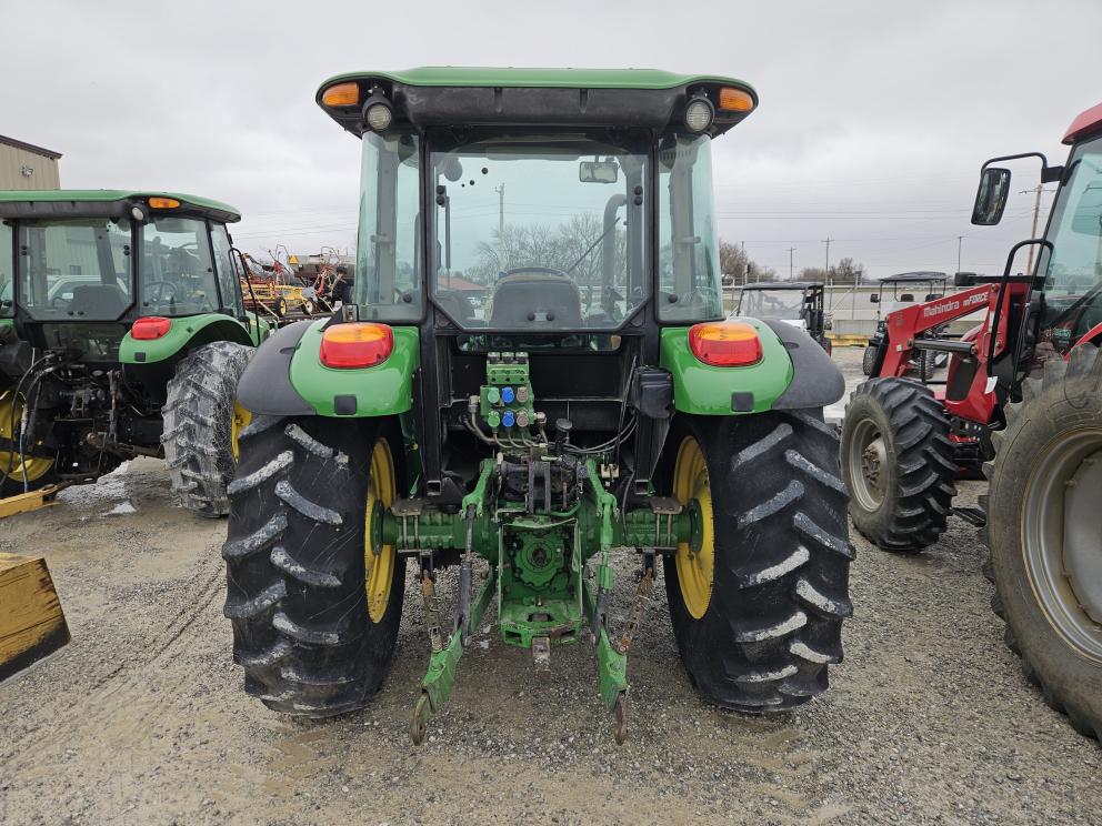 Image for 2014 John Deere 5100E