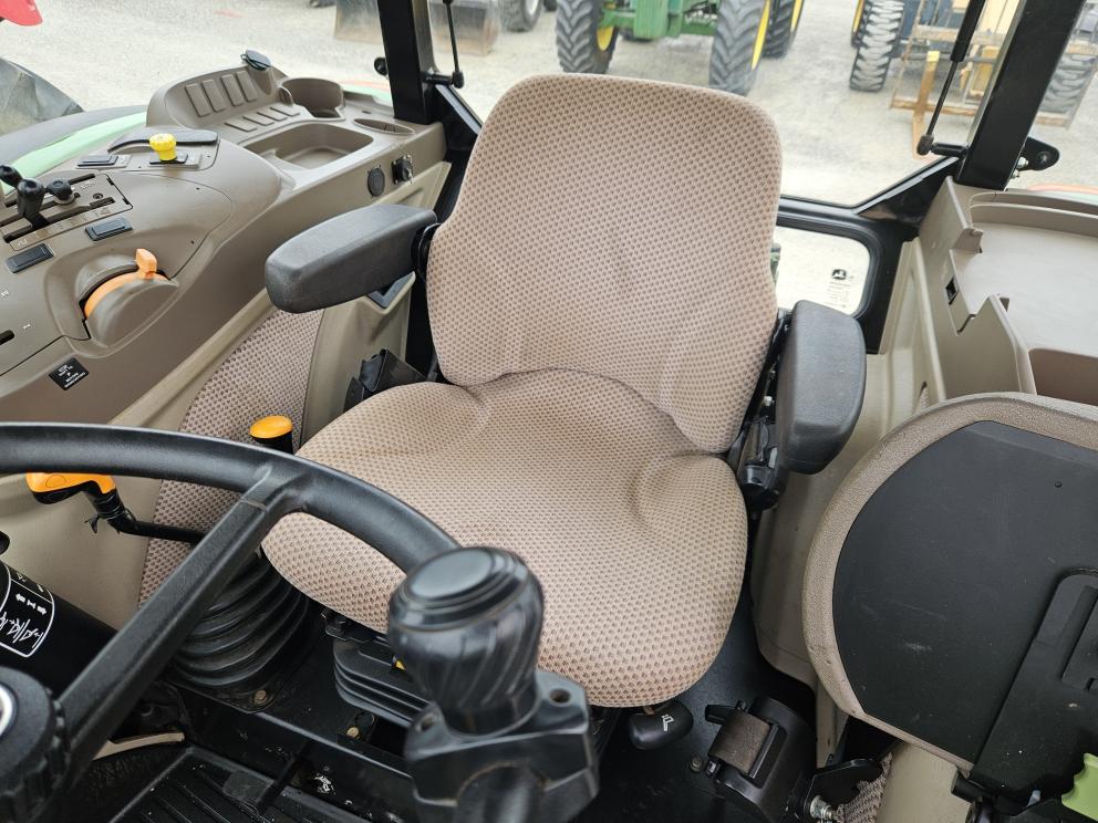 Image for 2014 John Deere 5100E