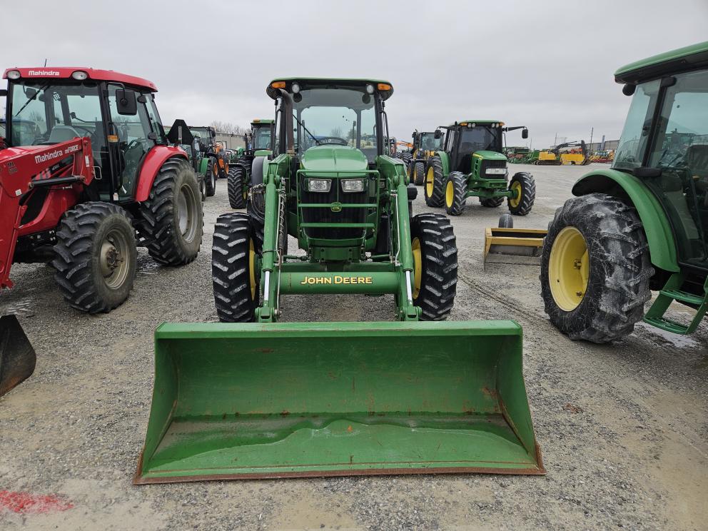 Image for 2014 John Deere 5100E