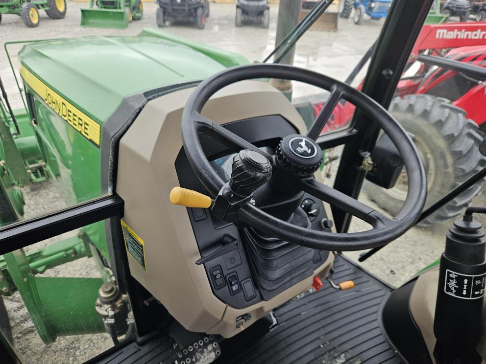 Image for 2014 John Deere 5100E