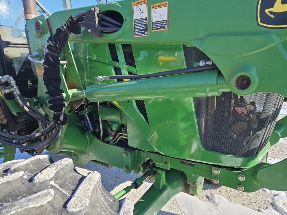 Image for 2014 John Deere 5100E