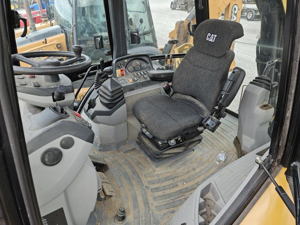 Image for 2015 Caterpillar 420F