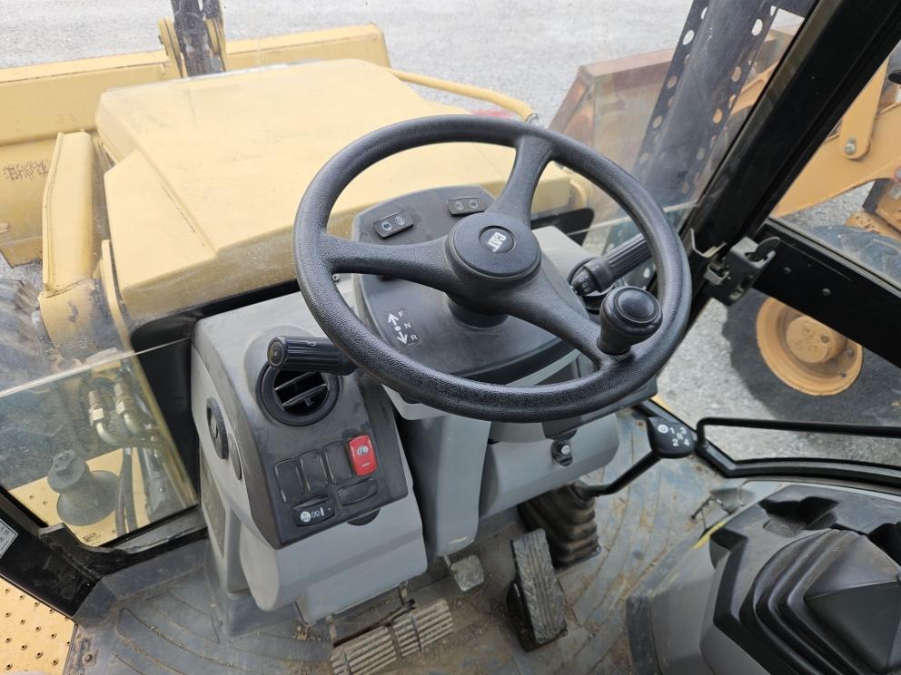 Image for 2015 Caterpillar 420F