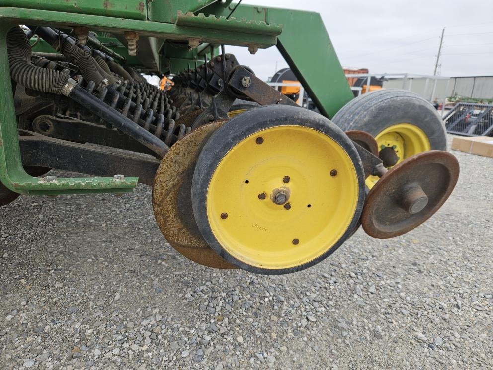 Image for John Deere 750