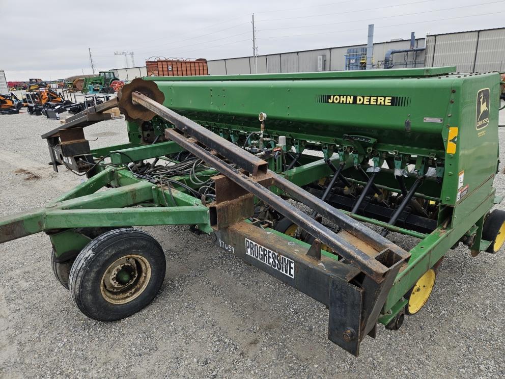 Image for John Deere 750