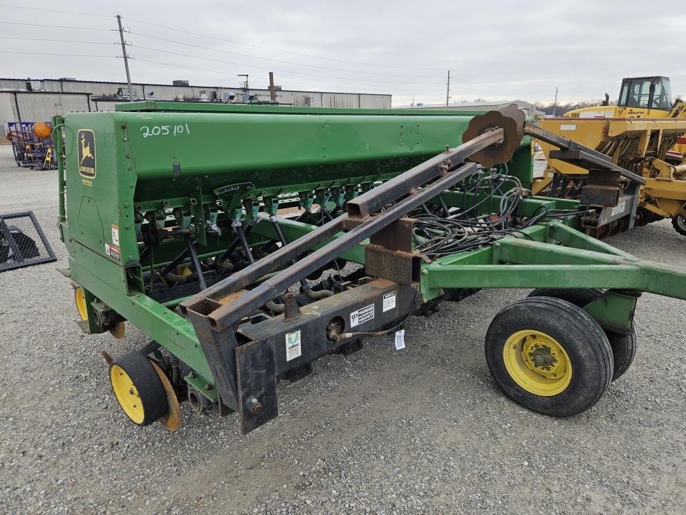 Image for John Deere 750
