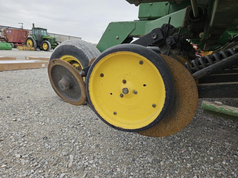 Image for John Deere 750