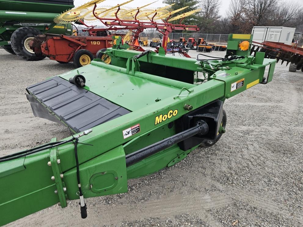 Image for 2003 John Deere 926