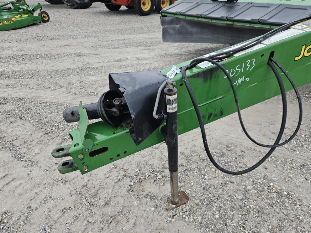 Image for 2003 John Deere 926