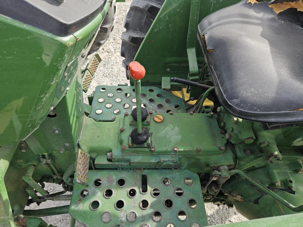 Image for 1984 John Deere 1650
