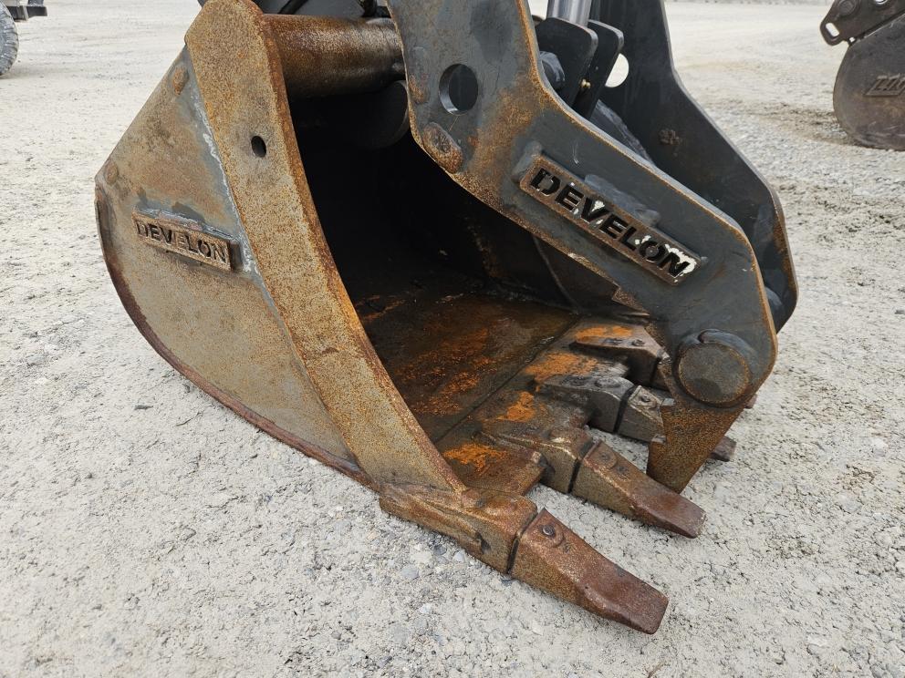 Image for 2024 Develon DX42-7