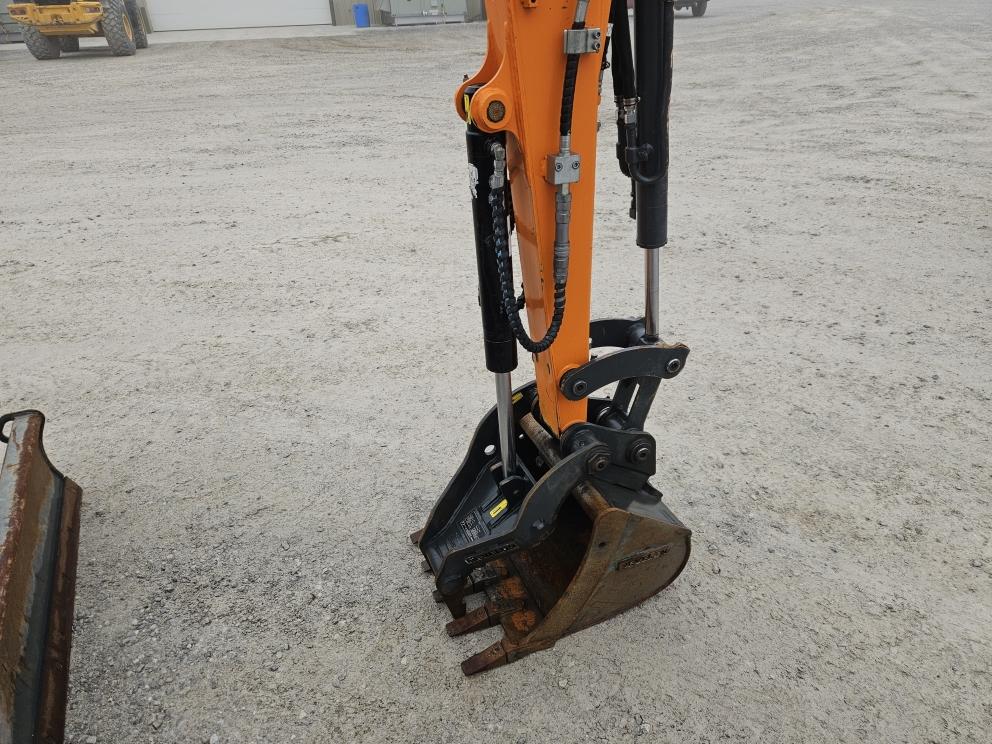 Image for 2024 Develon DX42-7