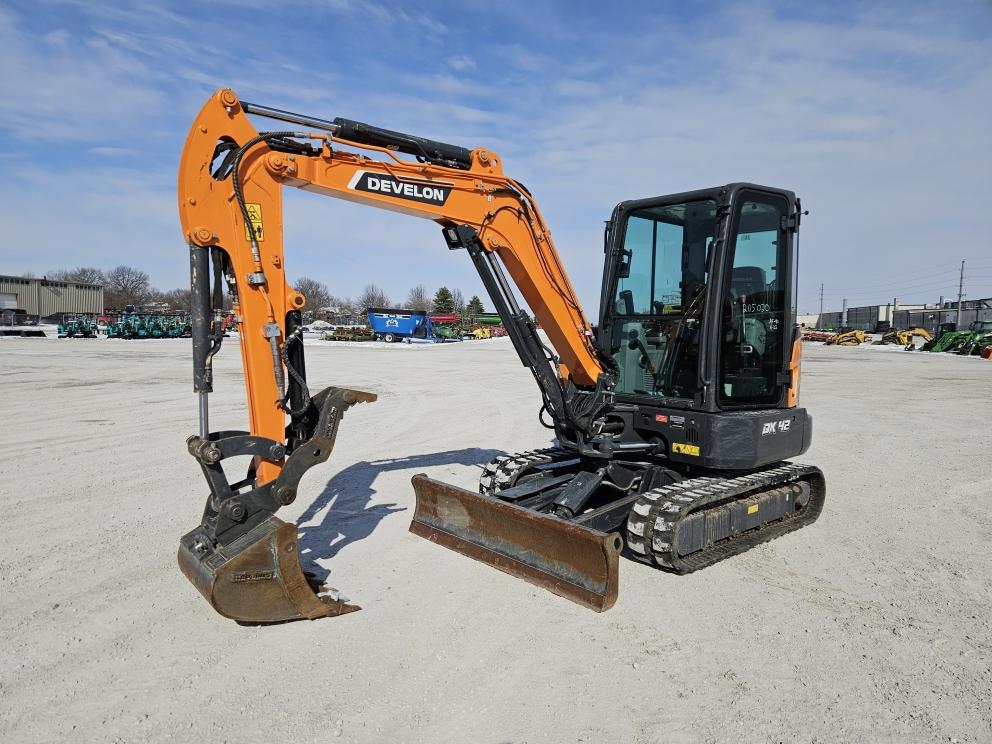 Image for 2024 Develon DX42-7