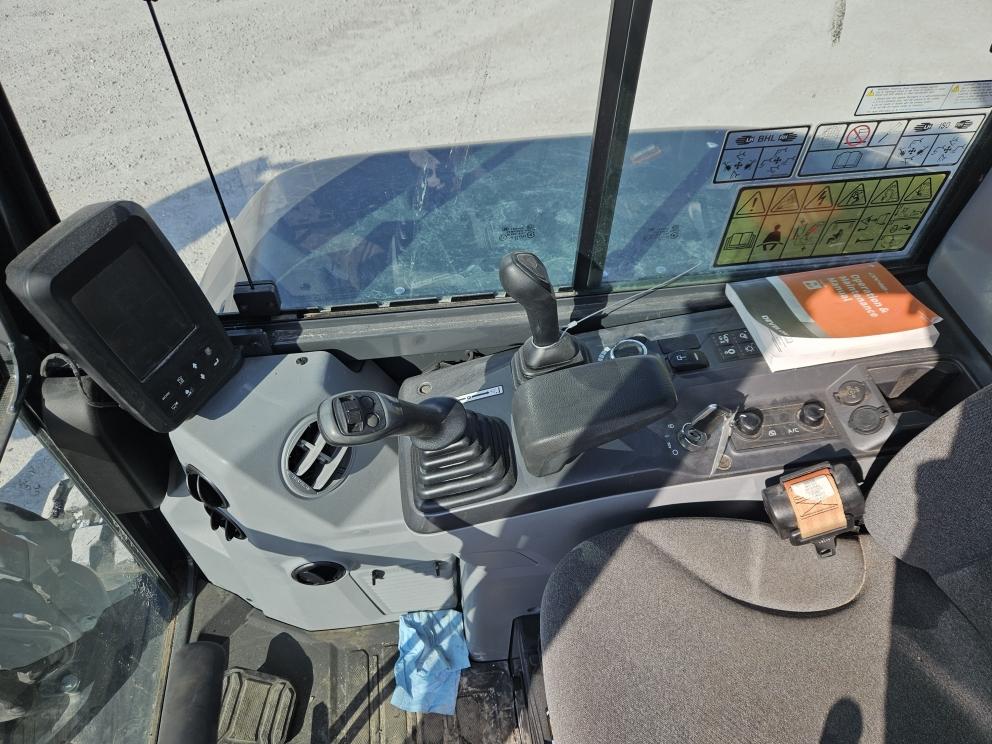 Image for 2024 Develon DX42-7