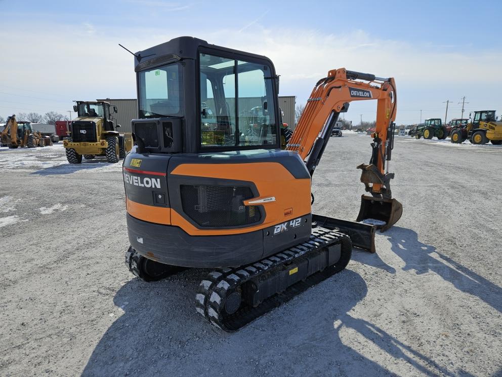 Image for 2024 Develon DX42-7