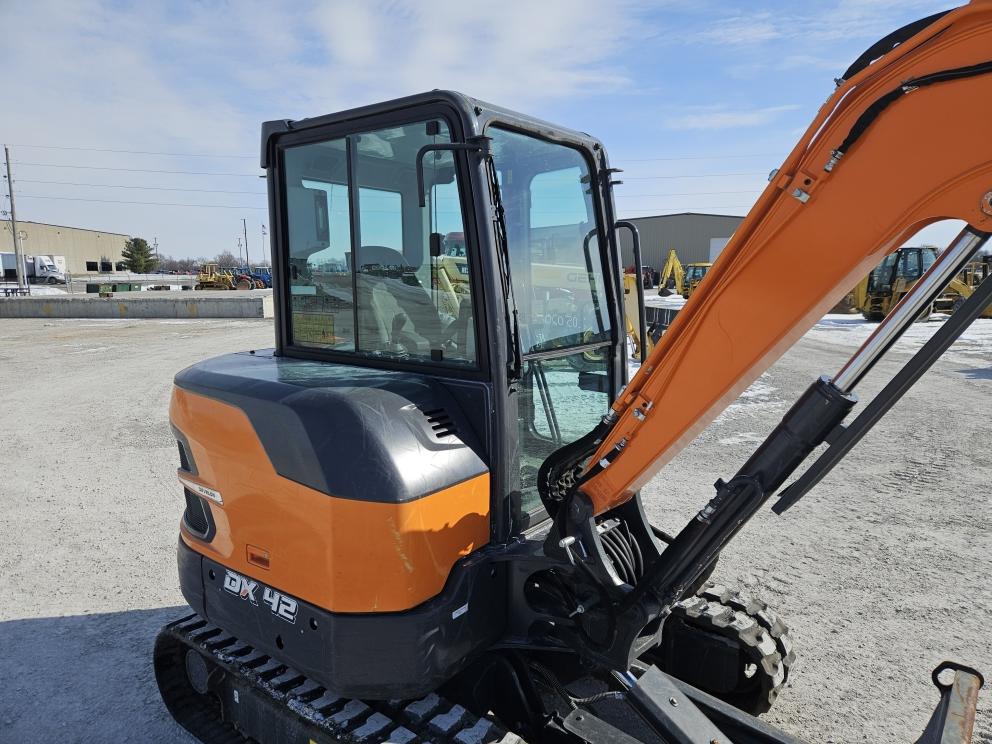 Image for 2024 Develon DX42-7