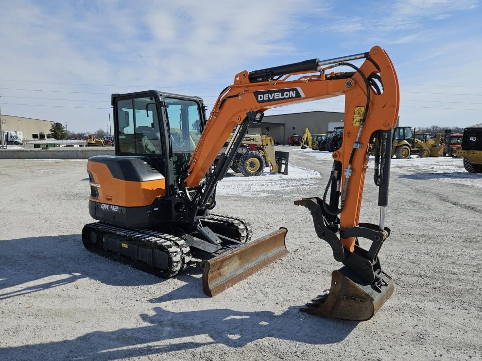 Image for 2024 Develon DX42-7