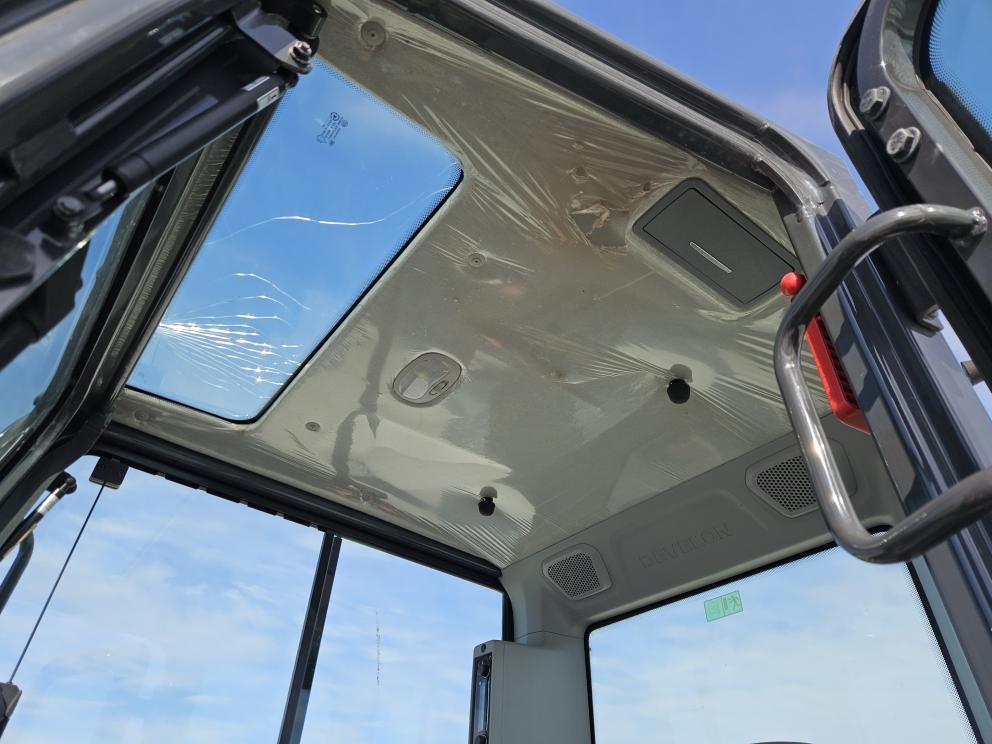 Image for 2024 Develon DX42-7