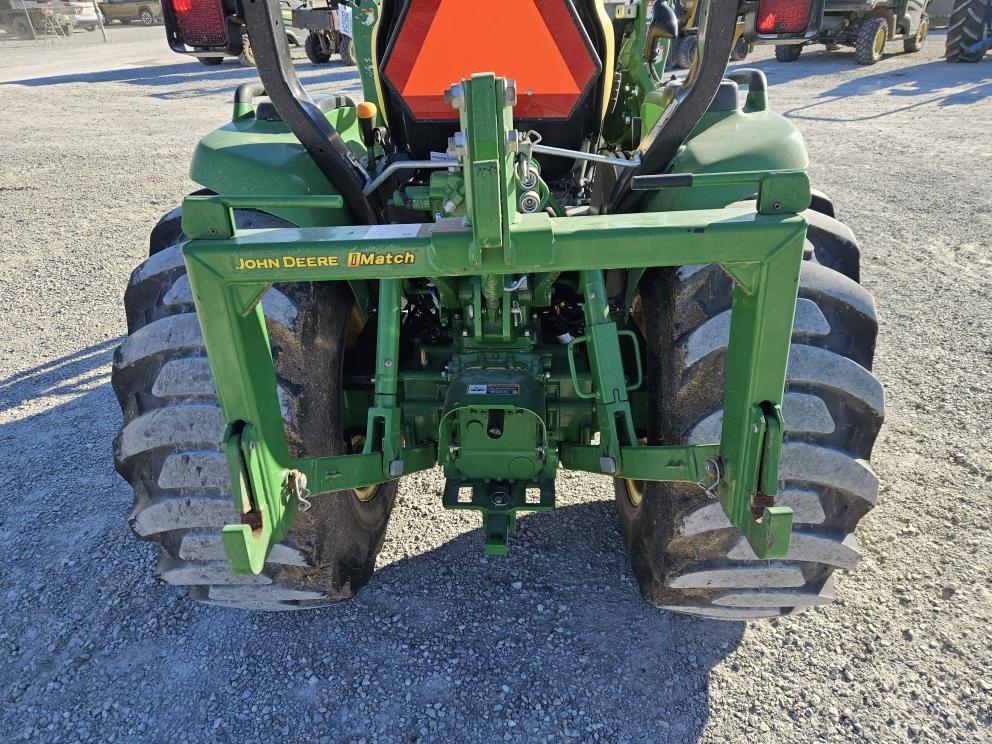 Image for 2023 John Deere 3033R