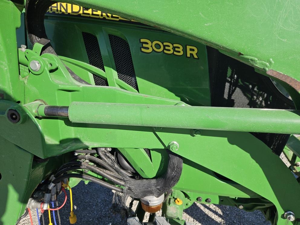 Image for 2023 John Deere 3033R