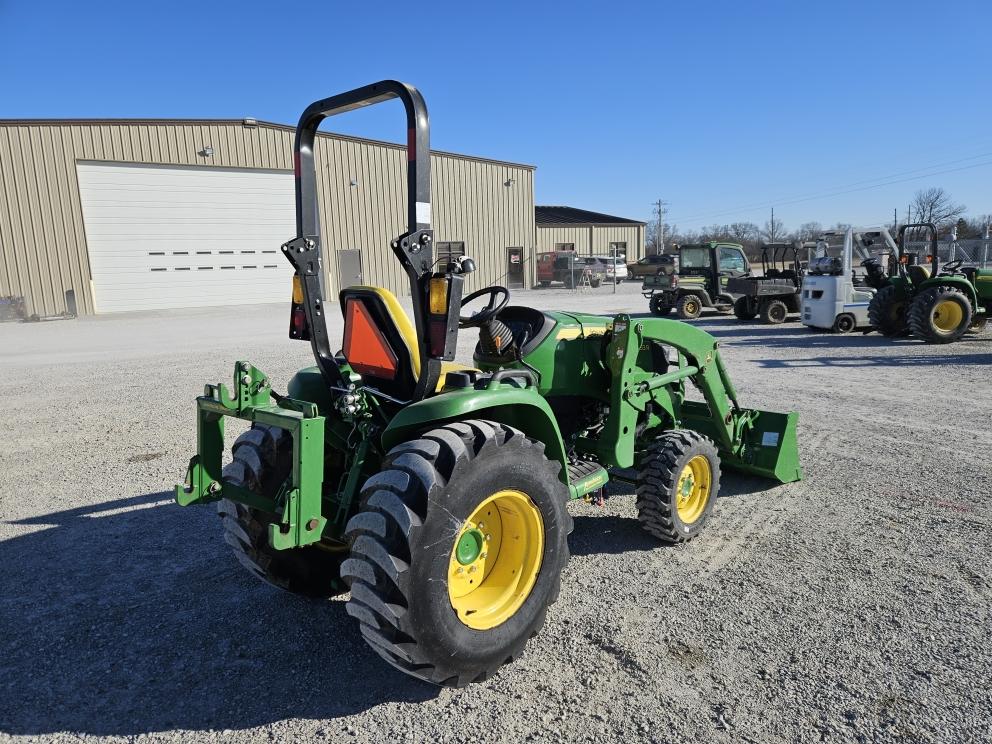 Image for 2023 John Deere 3033R