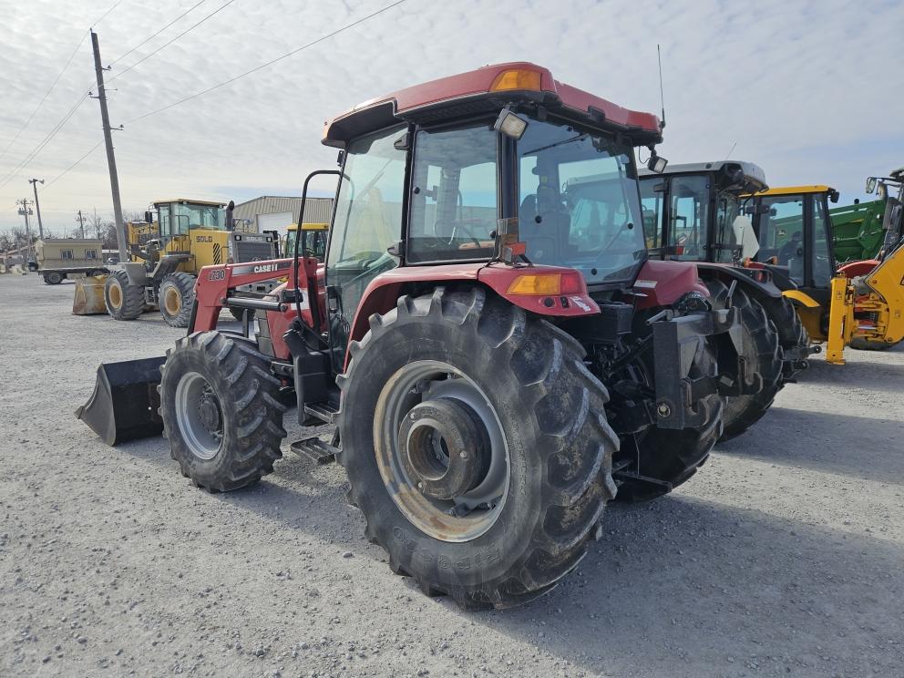 Image for 2011 Case IH Farmall 105U