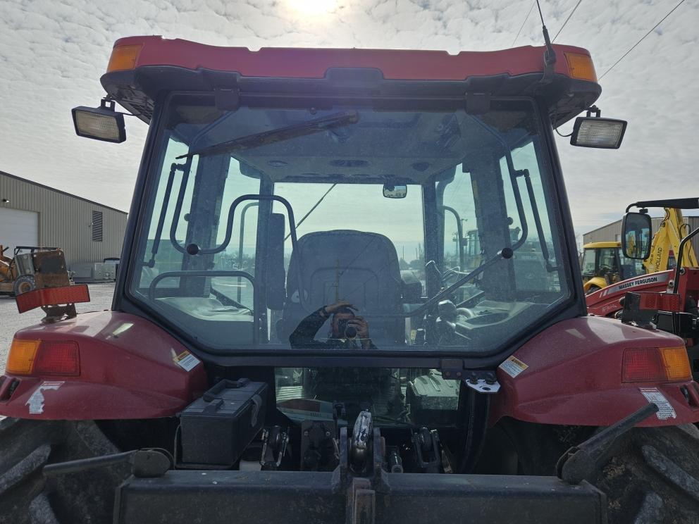 Image for 2011 Case IH Farmall 105U