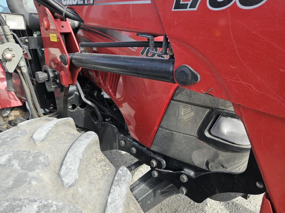 Image for 2011 Case IH Farmall 105U