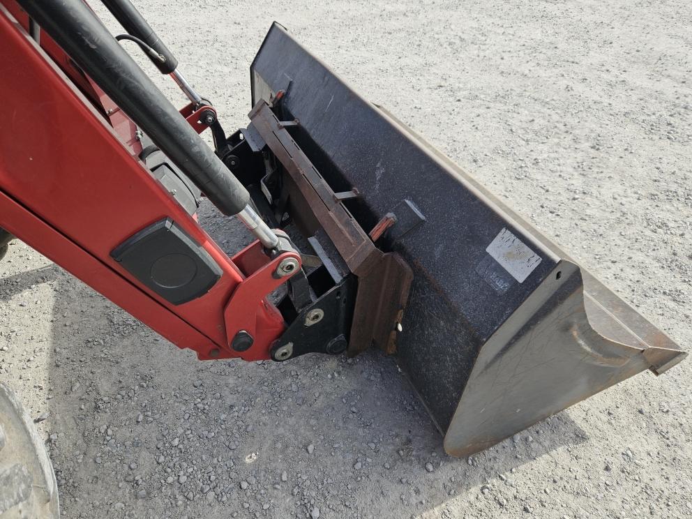 Image for 2011 Case IH Farmall 105U