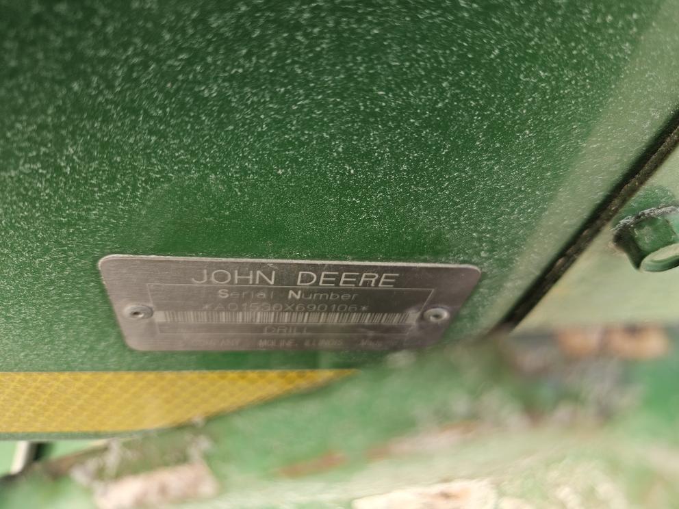Image for 2001 John Deere 1530