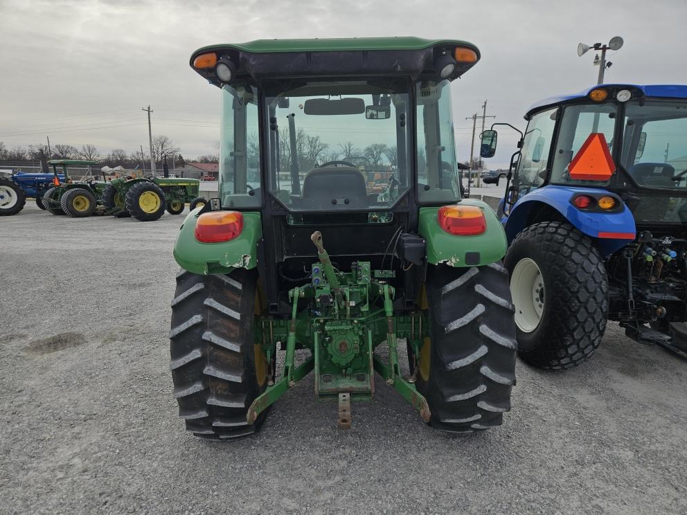 Image for 2013 John Deere 5075E