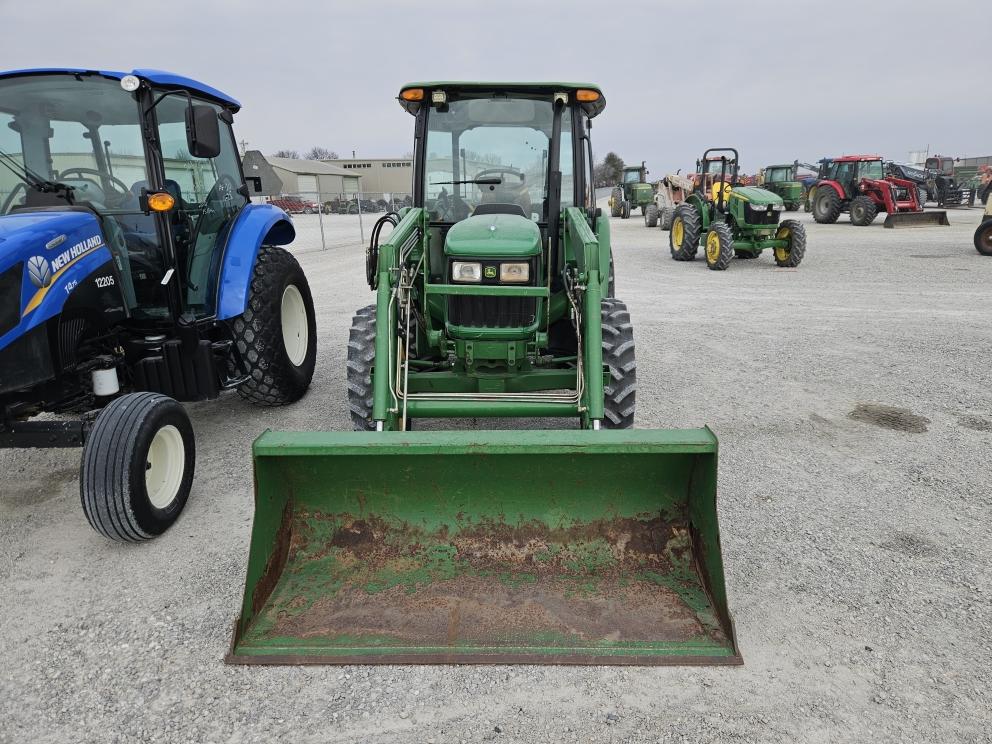 Image for 2013 John Deere 5075E