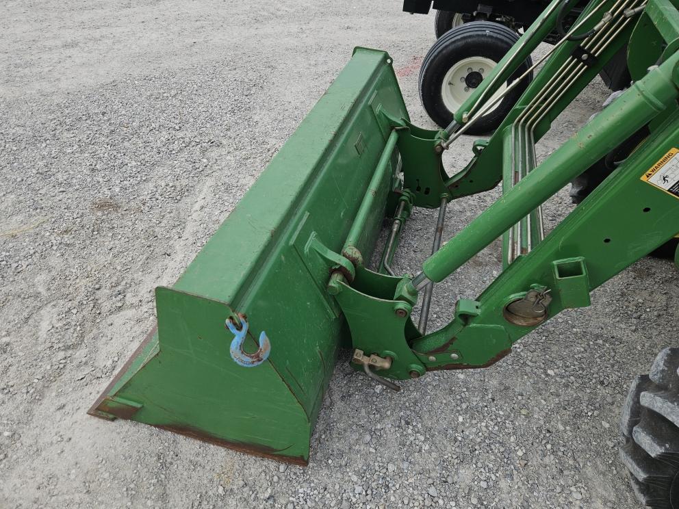 Image for 2013 John Deere 5075E