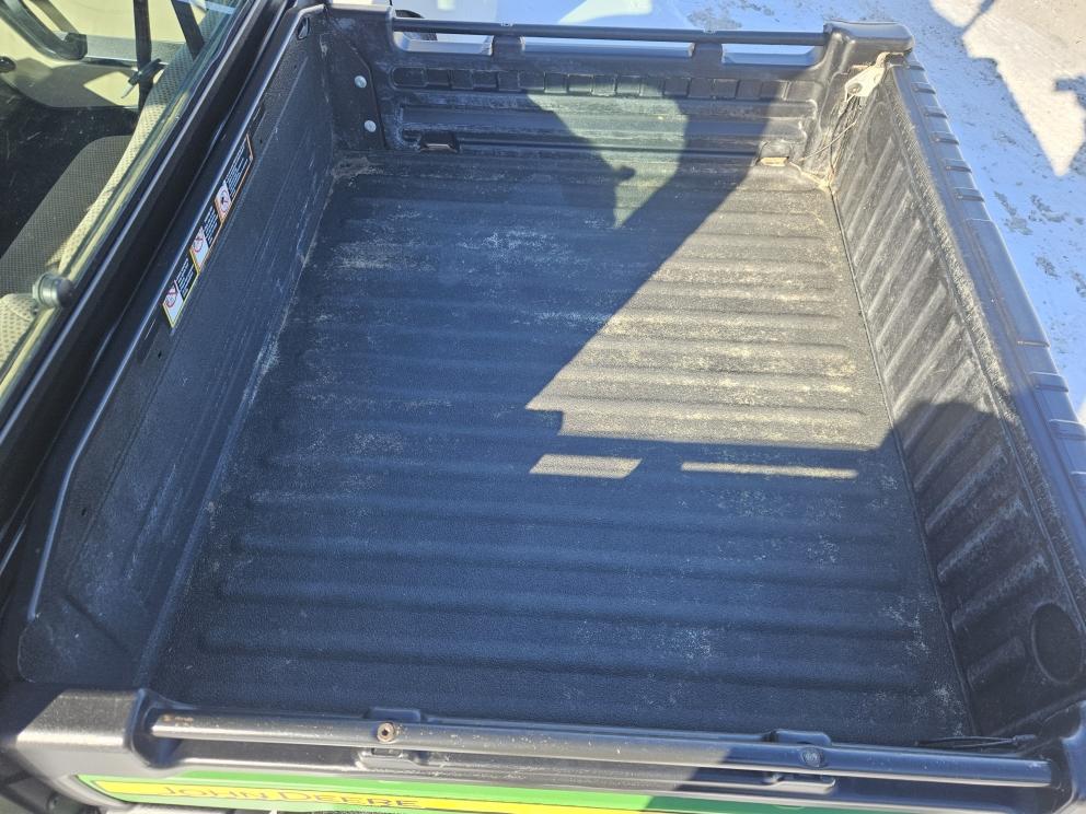 Image for 2018 John Deere XUV865R