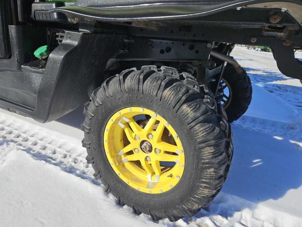 Image for 2018 John Deere XUV865R